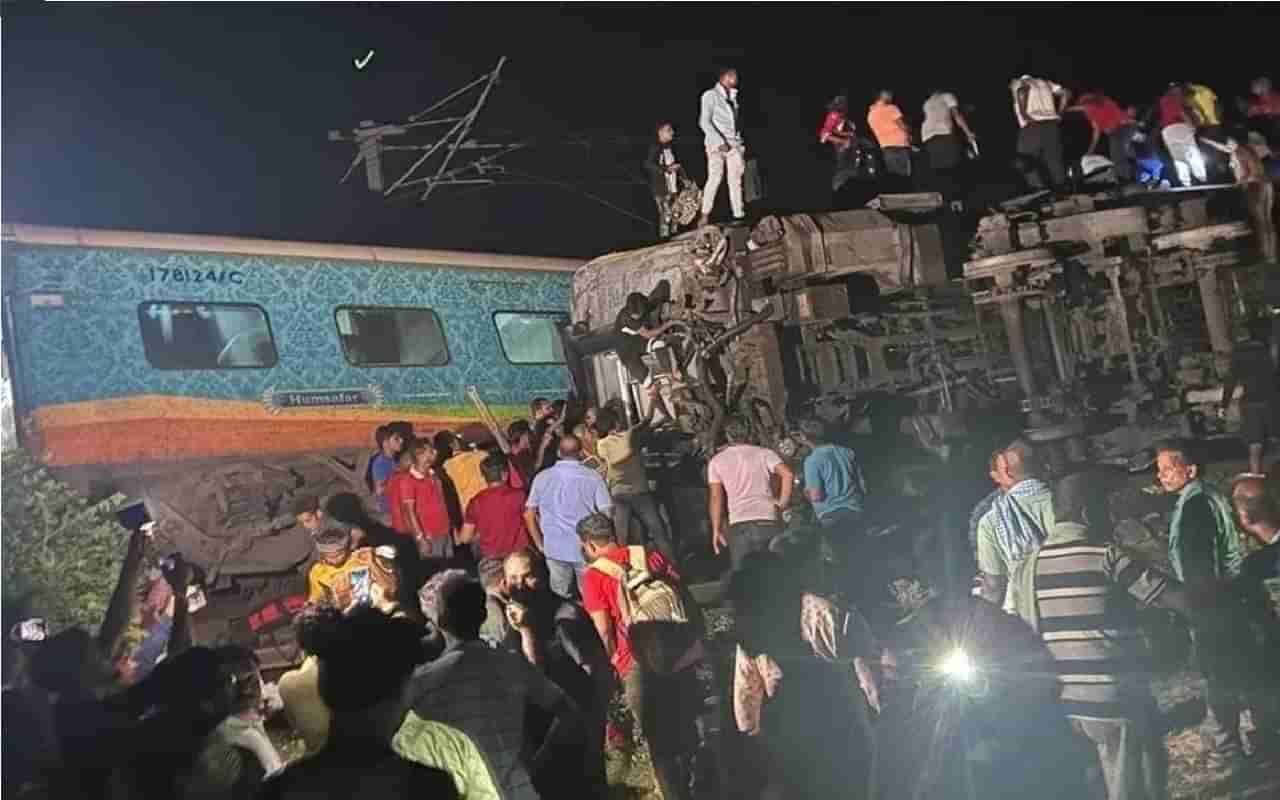 Odisha Railway Accident : आमचा मुलगा कुठे आहे ? आम्ही त्याला का भेटू शकत नाही ? कोरोमंडलच्या ड्रायव्हरचे पालक झाले संतप्त