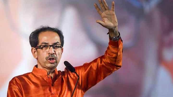 ‘विश्वगुरु अमेरिकेत ...पण मणिपूरमध्ये जायला वेळ नाही’; उद्धव ठाकरे यांचा पंतप्रधान मोदी यांच्यावर घणाघात ‘विश्वगुरु अमेरिकेत ...पण मणिपूरमध्ये जायला वेळ नाही’; उद्धव ठाकरे यांचा पंतप्रधान मोदी यांच्यावर घणाघात