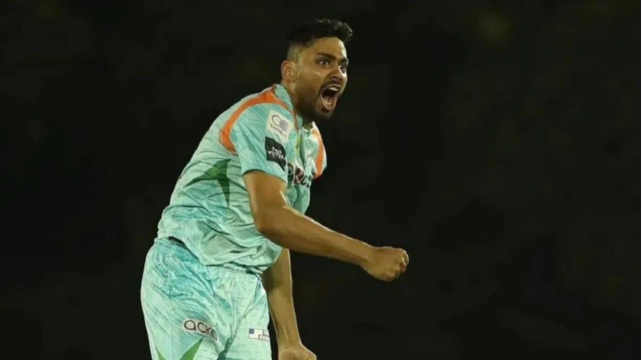 रॉयल चॅलेंजर्स बंगळुरु आणि लखनऊ सुपर जायंट्स यांच्यात 10 एप्रिल रोजी रोमहर्षक सामना झाला. या सामन्यात लखनऊने  गडी राखून शेवटच्या चेंडूवर विजय मिळवला होता. 