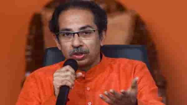 समान नागरी कायद्यावरून राजकारण तापलं; मुस्लिम पर्सनल लॉ बोर्डच्या सदस्यांनी घेतली उद्धव ठाकरे यांची भेट!