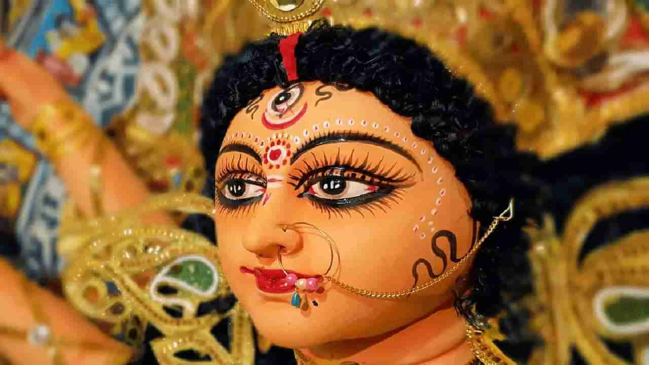 Gupt Navratri 2023 : गुप्त नवरात्रीतले हे तीन उपाय आहेत अत्यंत प्रभावी, नोकरी, व्यावसाय आणि वैवाहिक जीवनात होईल भरभराट