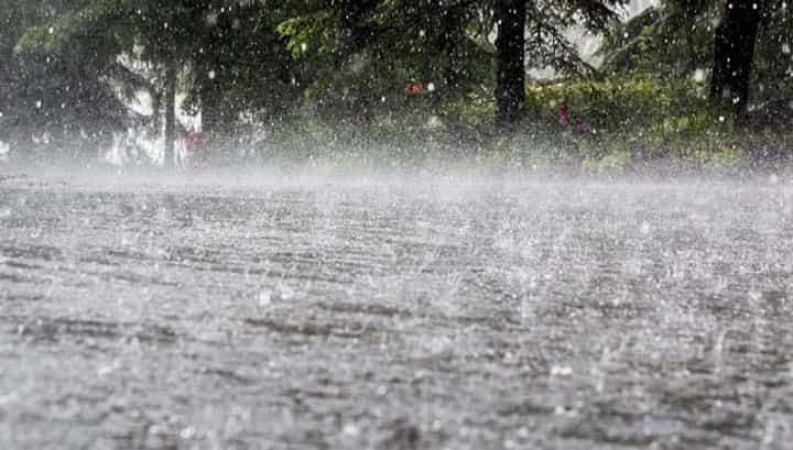 Mumbai Rain : पाऊस आला रे...; अखेर मुंबईसह उपनगरात पावसाला सुरूवात Mumbai Rain : पाऊस आला रे...; अखेर मुंबईसह उपनगरात पावसाला सुरूवात
