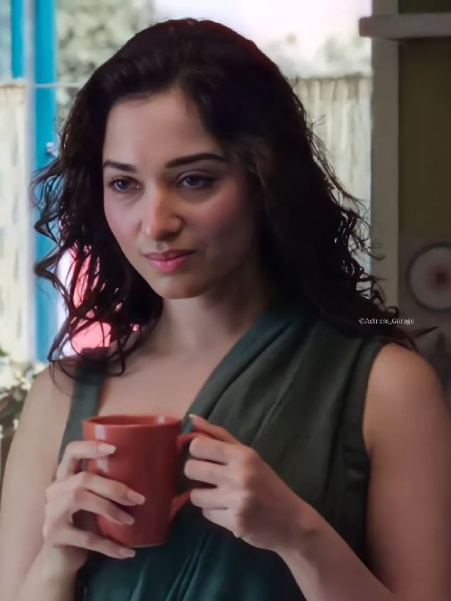 Tamannaah Bhatia Dance : बॉलिवूड अभिनेता तमन्ना भाटियाचा सोशल मीडियावर जोरदार व्हायरल