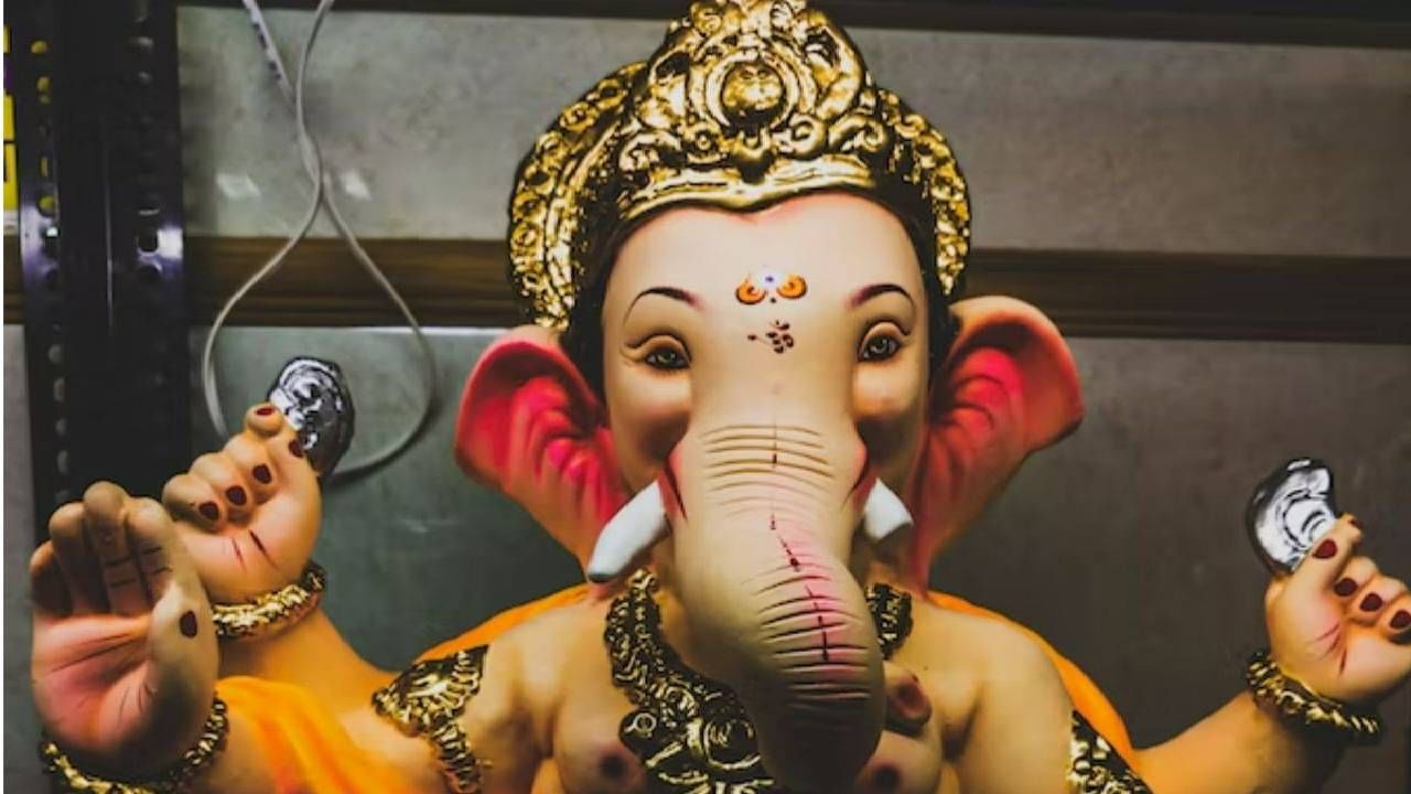 Vinayaki Chaturthi 2023 : आषाढ महिन्याच्या  विनायक चतुर्थीला आहे विशेष महत्त्व, या उपायांनी प्राप्त होईल बाप्पांचा आशीर्वाद