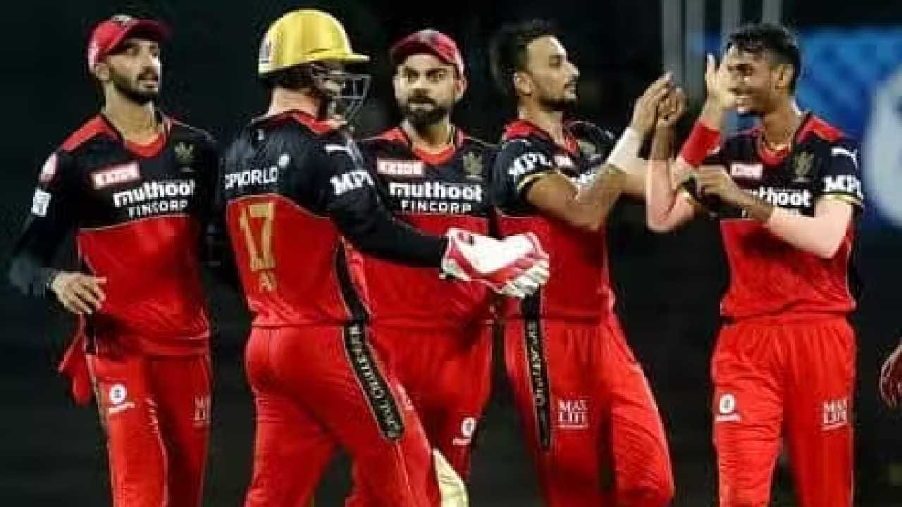 RCB : अरेरे, फक्त एक कमी पडला, आरसीबी प्लेयरचा धुमाकूळ, एकाच ओव्हरमध्ये 6,6,6,6,6 सिक्स, VIDEO RCB : अरेरे, फक्त एक कमी पडला, आरसीबी प्लेयरचा धुमाकूळ, एकाच ओव्हरमध्ये 6,6,6,6,6 सिक्स, VIDEO
