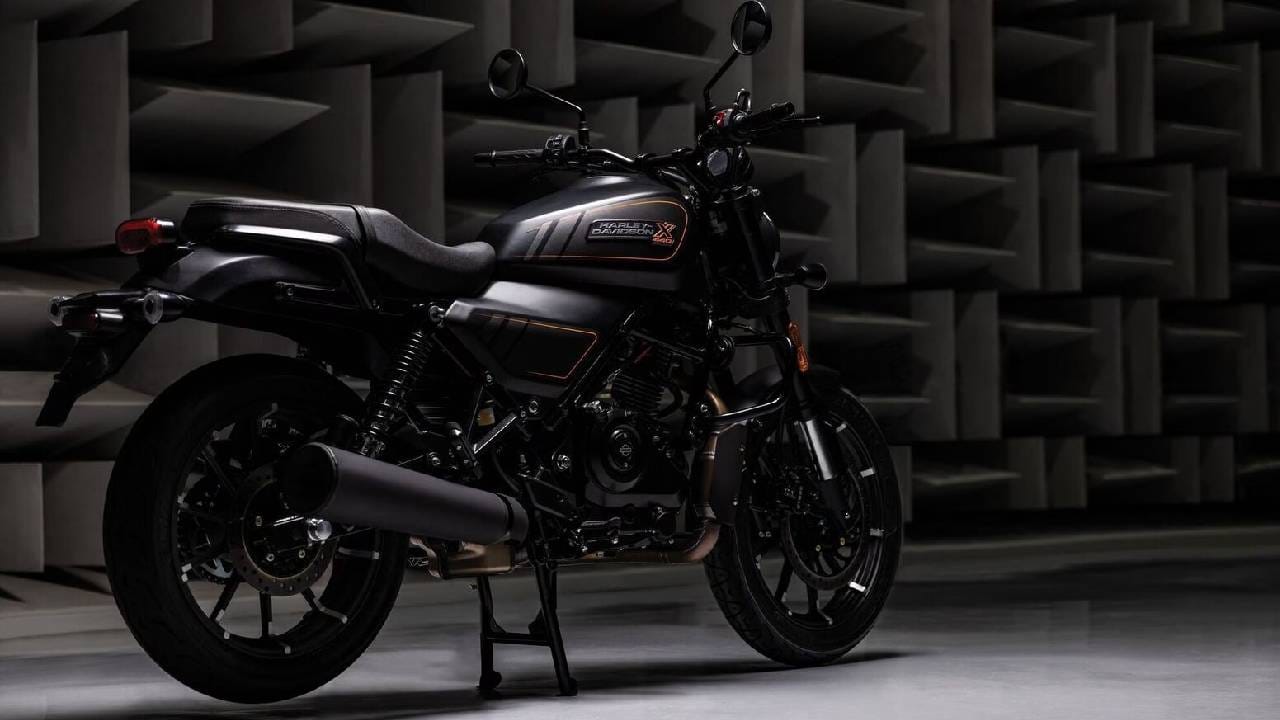तीन जुलैला लॉन्च होणार हार्लेची सर्वात स्वस्त बाईक, किती असणार किंमत? तीन जुलैला लॉन्च होणार हार्लेची सर्वात स्वस्त बाईक, किती असणार किंमत?
