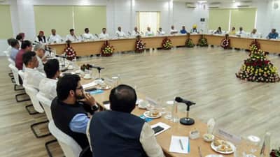 “जेलमध्ये जाण्याची स्थिती निर्माण झाल्यानं विरोधक एकत्र”, पाटण्यातील बैठकीवरून भाजप नेत्याची टीका