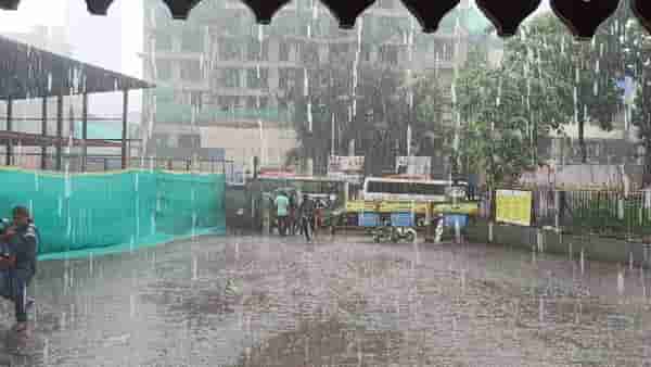 मुंबईत काही भागात रिमझिम पावसाला सुरुवात, उष्णतेमुळं हैराण झालेल्या मुंबईकरांना दिलासा