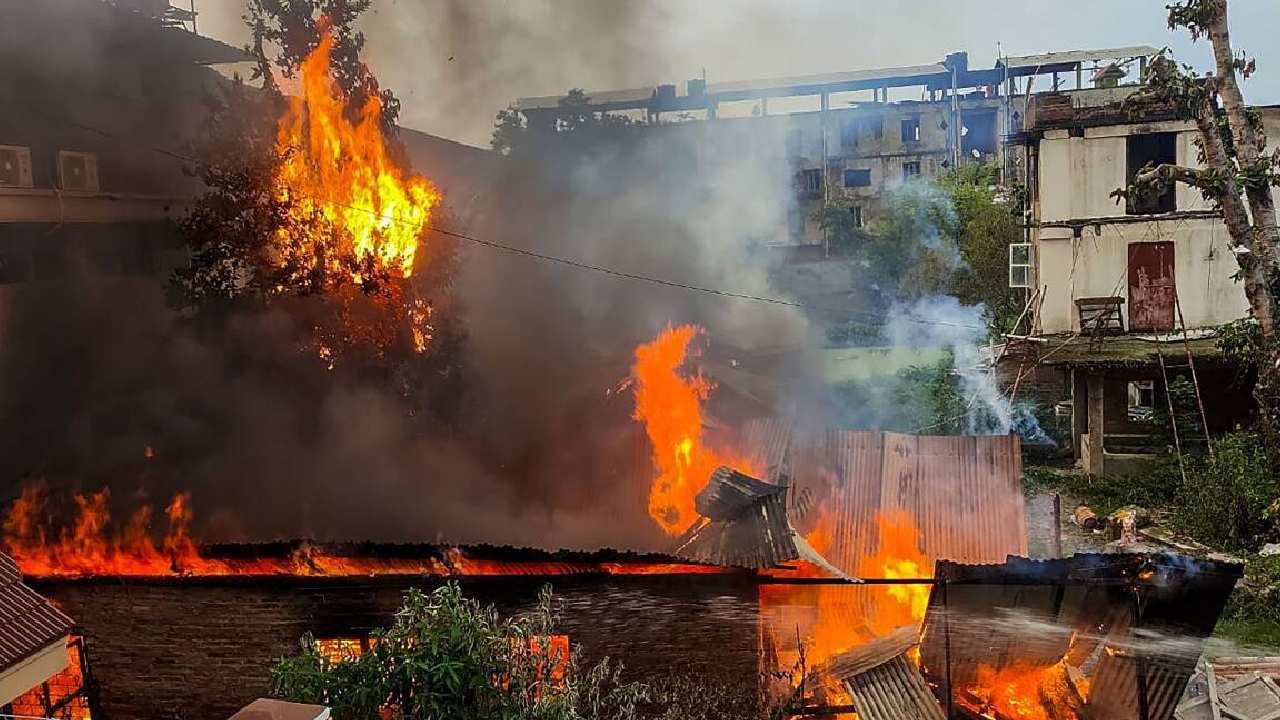 दहशतवाद्याचे 12 बंकर नष्ट, 135 जणांना अटक; मणिपूरमध्ये नक्की काय घडतंय?