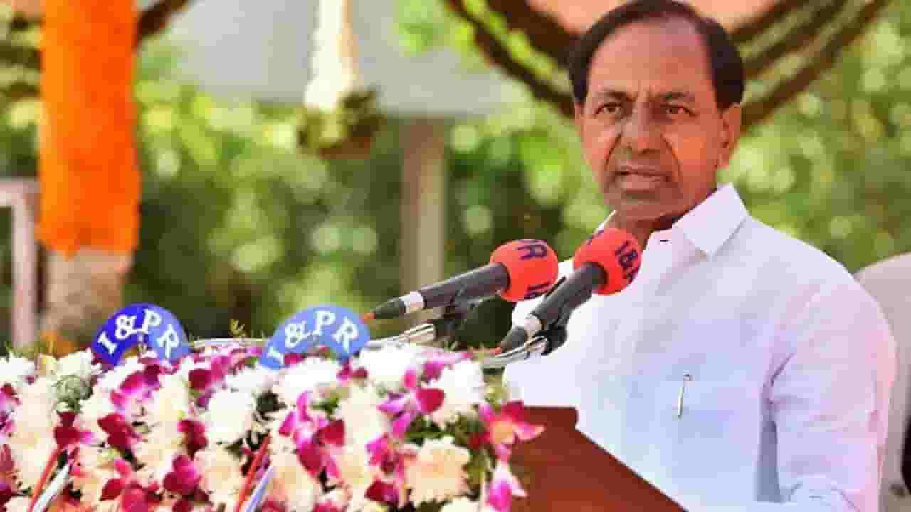 केसीआर राव यांना एवढ्या लवकर मस्ती येईल वाटलं नव्हतं, आनंद अडसूळ यांचा निशाणा