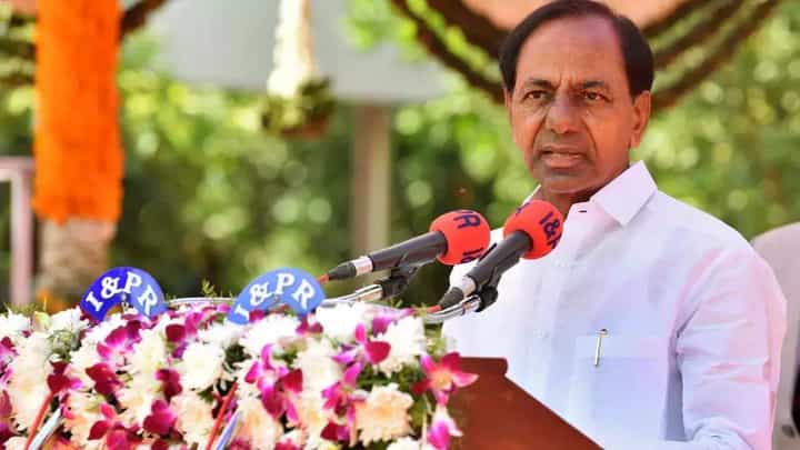 केसीआर राव यांना एवढ्या लवकर मस्ती येईल वाटलं नव्हतं, आनंद अडसूळ यांचा निशाणा केसीआर राव यांना एवढ्या लवकर मस्ती येईल वाटलं नव्हतं, आनंद अडसूळ यांचा निशाणा
