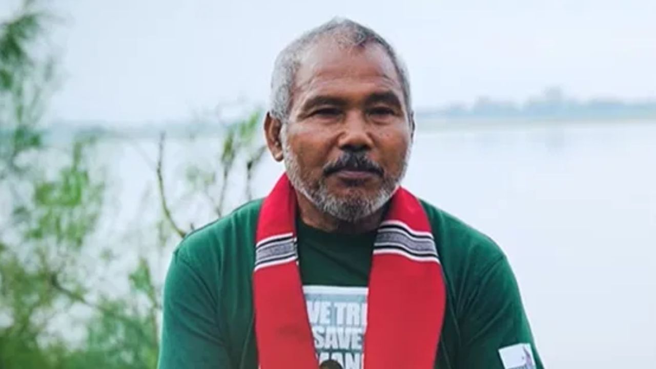 Forest Man of India Jadav Payeng: 43 वर्षापासून लावताय रोप, आज तयार झालंय मोठं जंगल Forest Man of India Jadav Payeng: 43 वर्षापासून लावताय रोप, आज तयार झालंय मोठं जंगल