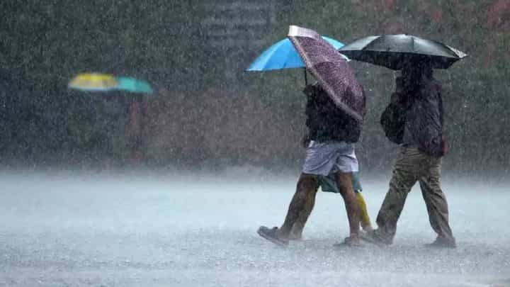 Maharashtra Weather Update : महाराष्ट्रातील ‘सहा’ जिल्ह्यांसाठी ऑरेंज अलर्ट जारी; यात तुमचा ही जिल्हा आहे का? Maharashtra Weather Update : महाराष्ट्रातील ‘सहा’ जिल्ह्यांसाठी ऑरेंज अलर्ट जारी; यात तुमचा ही जिल्हा आहे का?