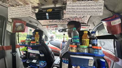 Delhi Cab Driver: दिल्लीच्या या कॅब ड्रायव्हरने जिंकली लोकांची मनं! WiFi पासून ते बूट पॉलिश, सगळ्या सुविधा!