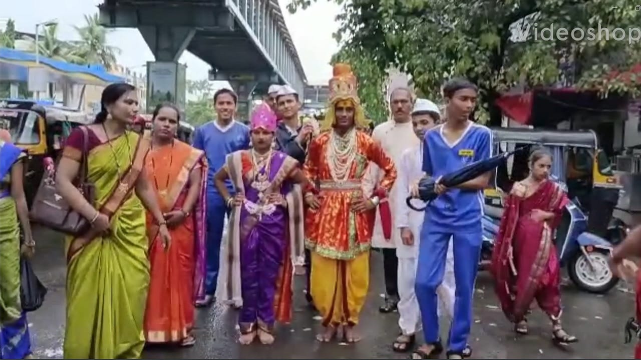 आज आषाढी एकादशी निमित्त सकाळपासूनच वसई विरारमध्ये भक्तिमय वातावरण झाले होते.