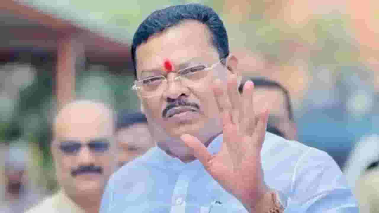 'आनंद दिघे यांच्या अंत्ययात्रेला उद्धव ठाकरे का नव्हते?' संजय शिरसाट यांचा सवाल