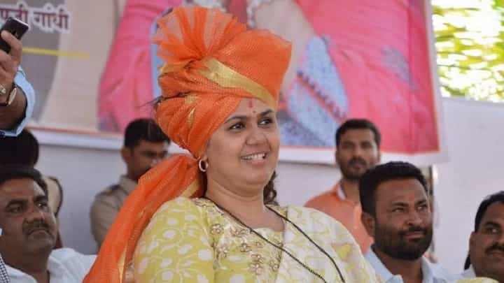 ‘जोपर्यंत मराठा आरक्षण नाही, तोपर्यंत फेटा....’, पंकजा मुंडे यांचा मोठा निर्धार ‘जोपर्यंत मराठा आरक्षण नाही, तोपर्यंत फेटा....’, पंकजा मुंडे यांचा मोठा निर्धार