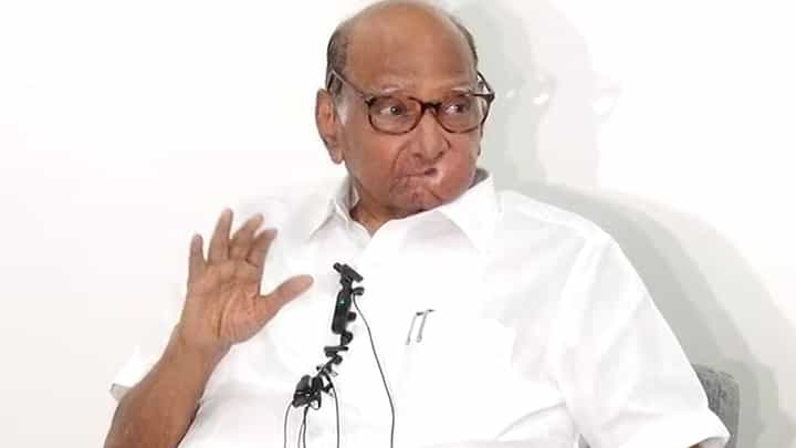 “शरद पवार सेनापती, त्यांना आता पळताना आणि लपतानाही पहायला मिळालं, देवेंद्रजी अभिनंदन” “शरद पवार सेनापती, त्यांना आता पळताना आणि लपतानाही पहायला मिळालं, देवेंद्रजी अभिनंदन”