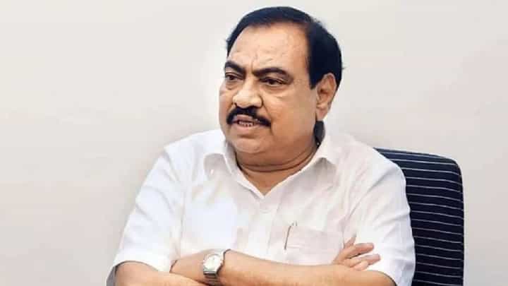माझाच फोन टॅप करण्याचं कारण काय?, एकनाथ खडसे विधान परिषदेत कडाडले माझाच फोन टॅप करण्याचं कारण काय?, एकनाथ खडसे विधान परिषदेत कडाडले
