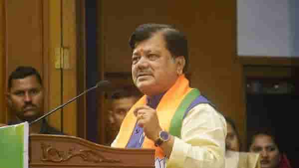 चंद्रशेखर बावनकुळे यांच्या ‘त्या’ व्हायरल ऑडिओ क्लिपवर प्रवीण दरेकर म्हणाले, ‘ ते ऑफ द रेकॉर्ड बोलत असतात पण…’
