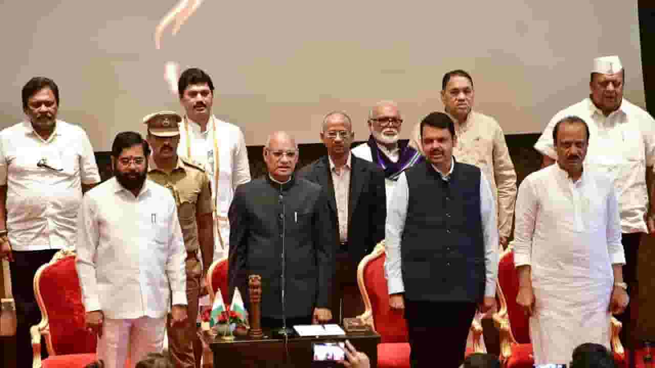 Ajit pawar news : अजित पवार यांच्यासह शपथ घेतलेल्या मंत्र्यावर अपात्रतेची टांगती तलवार? नार्वेकर म्हणतात...