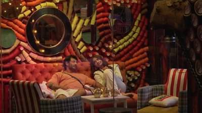 Bigg Boss OTT 2 | अभिषेक आणि मनीषा यांच्या जोडीची नेटकऱ्यांनी उडवली खिल्ली, थेट म्हणाले, बाप आणि मुलीची जोडी, वाचा काय घडले?
