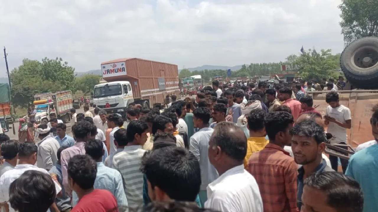 Dhule Accident : भरधाव कंटनेर हॉटेलमध्ये घुसला, 12 जण जागीच ठार, घटना सीसीटीव्हीत कैद