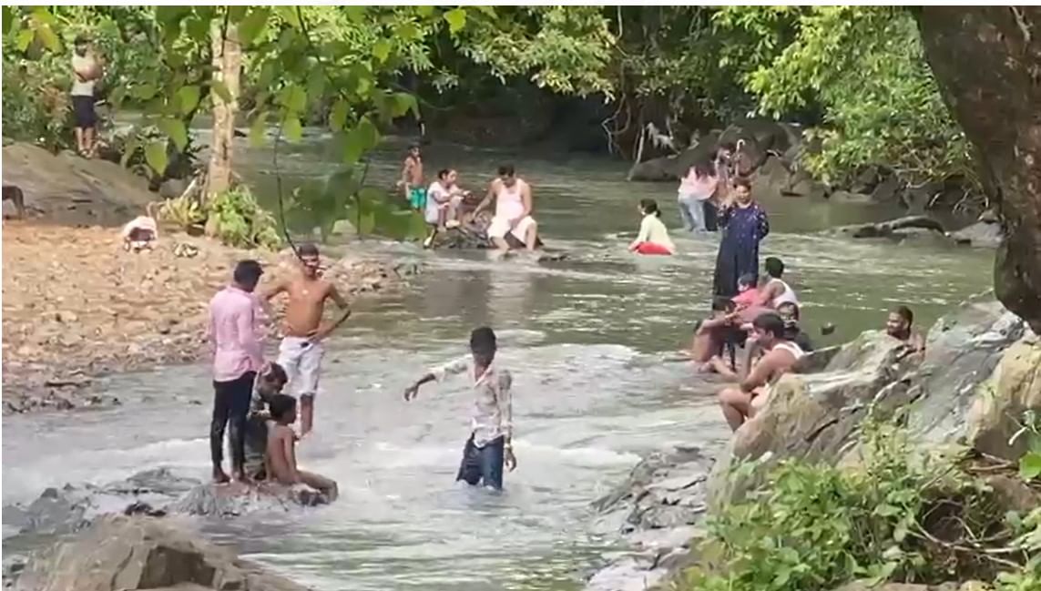 मित्रांसोबत पिकनिकला गेला होता, तुंगारेश्वरला पोहण्यासाठी पाण्यात उतरला अन्...