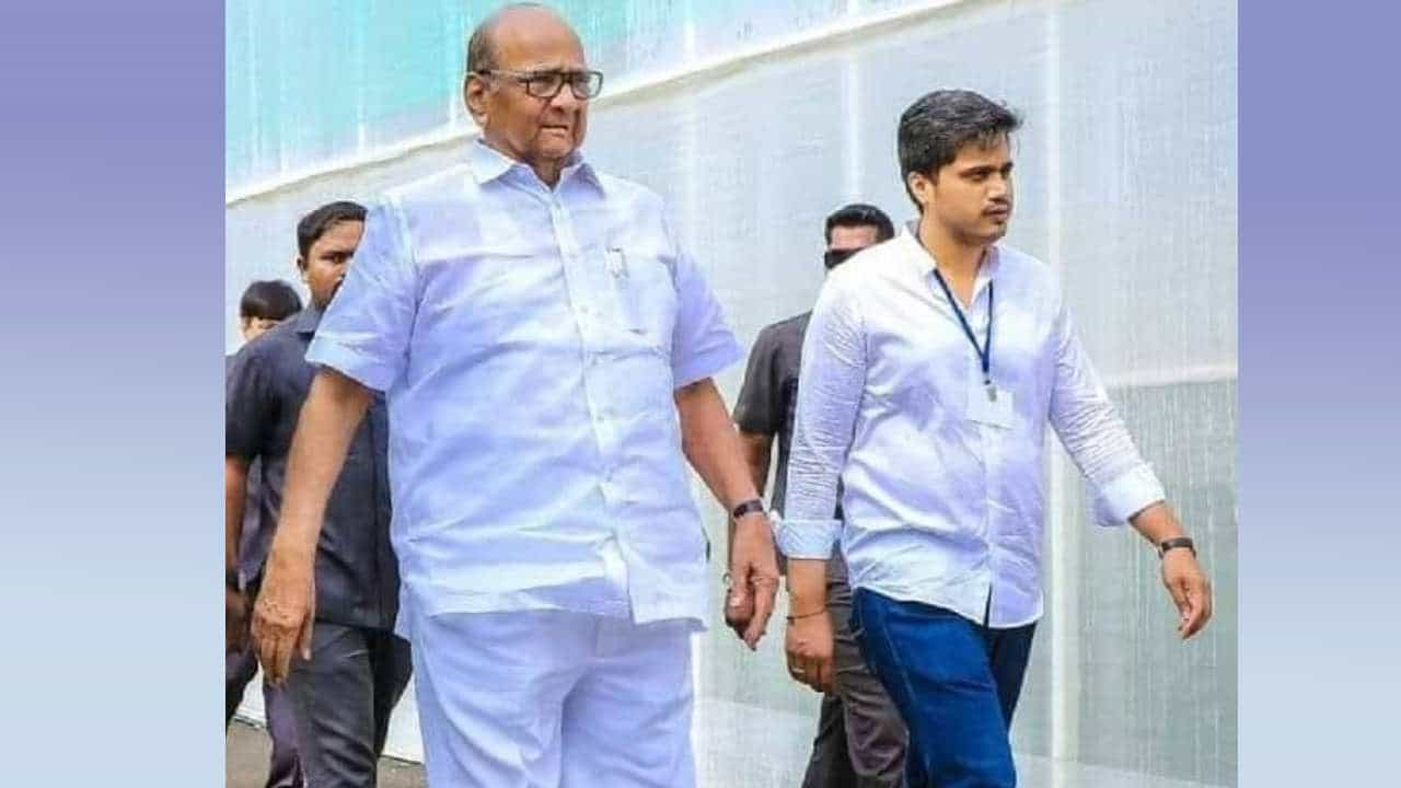 ‘ज्यांनी विचारही सोडले, त्यांना पवारांवर बोलण्याचा अधिकार काय?’, रोहित पवार यांचा थेट वळसे पाटील यांनाच सवाल