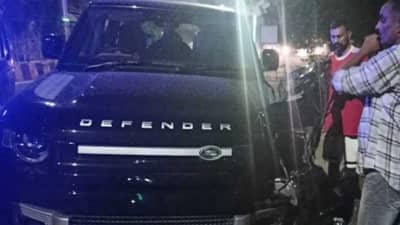 Cricketer Car Accident | ऋषभ पंतनंतर आणखी एका प्रसिद्ध भारतीय क्रिकेटपटूच्या कारला भीषण अपघात, सोबत होता मुलगा