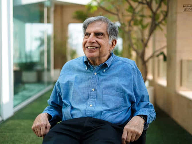 उद्योगपती रतन टाटा यांचे हृदय द्रवले, ट्वीटरवर पावसाळ्यात वाहनचालकांना दिला हा सल्ला