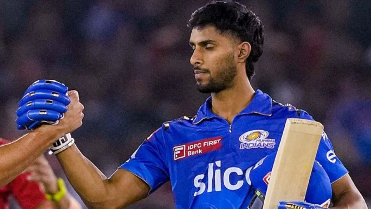 मी रोज रात्री झोपेत विचार करत असतो की मला कशा प्रकारे बॅटींग करायची आहे. संघाची धावसंख्या 40 किंवा 50 आणि 5 विकेट्स गेलेल्या असताना तिथून संघाला कसं मजबूत स्थितीत न्यायचं याबाबत मी विचार करत असल्याचं तिलक वर्माने सांगितलं.