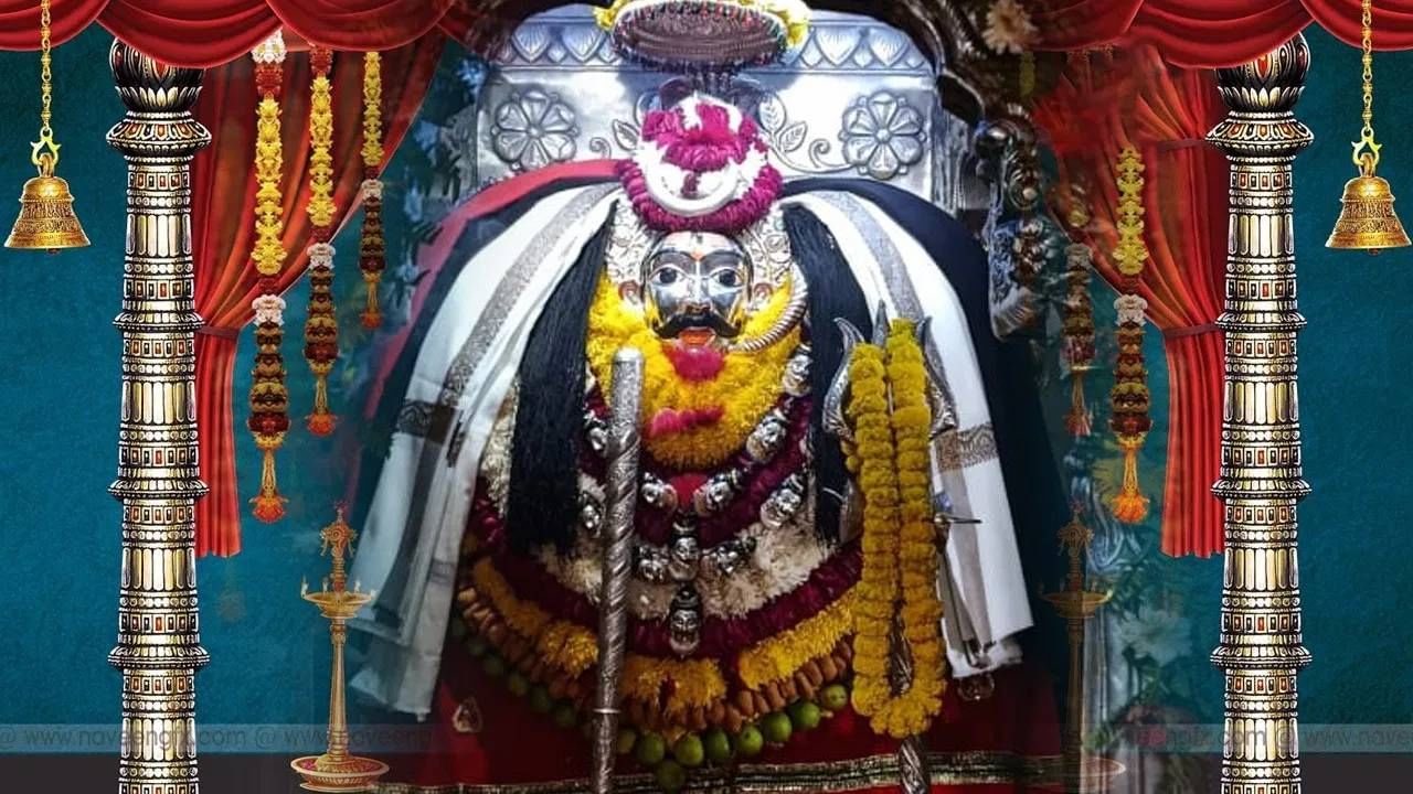 Kalashtami 2023 : उद्या मासिक कालाष्टमी, कालभैरवाच्या कृपेने पुर्ण होतील सर्व मनोकामना Kalashtami 2023 : उद्या मासिक कालाष्टमी, कालभैरवाच्या कृपेने पुर्ण होतील सर्व मनोकामना
