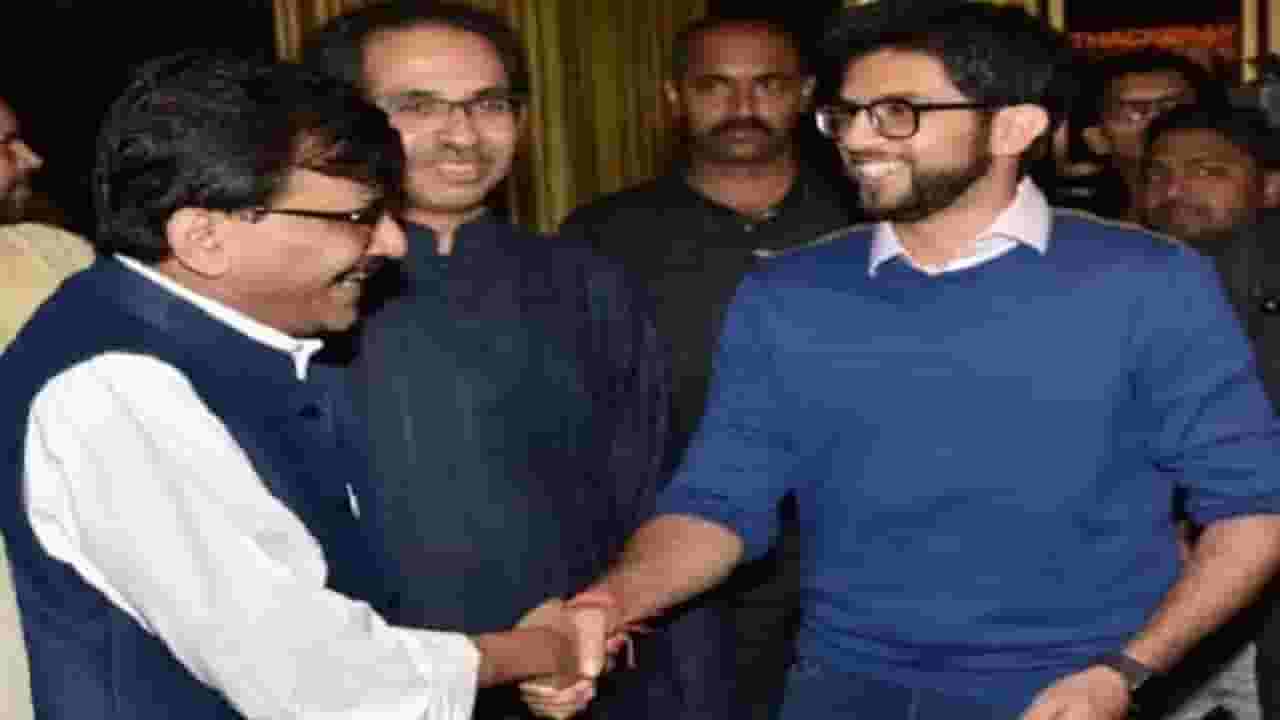 ‘स्वतच्या घरात वाकून बघा’; शंभुराज देसाई यांची आदित्य ठाकरे यांच्यावर सडकून टीका ‘स्वतच्या घरात वाकून बघा’; शंभुराज देसाई यांची आदित्य ठाकरे यांच्यावर सडकून टीका