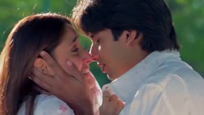 Shahid Kapoor : लिपलॉकच्या फोटोवर पहिल्यांदाच बोलला शाहिद कपूर, म्हणाला मी उद्ध्वस्त..