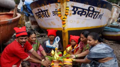 Narali Purnima 2023 : या तारखेला साजरी होणार नारळी पौर्णिमा, असे आहे या सणाचे धार्मिक महत्त्व