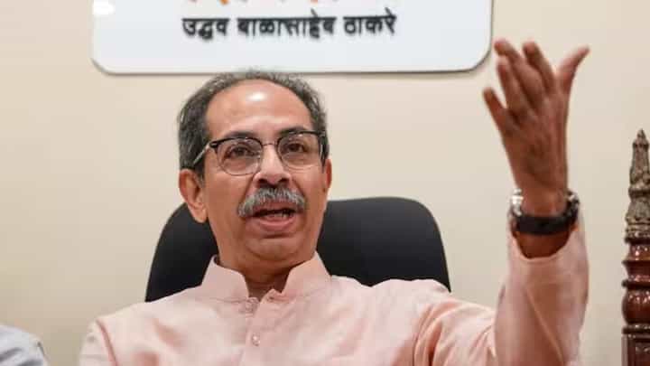 उद्धव ठाकरे यांचा विदर्भ दौरा; पण अमरावतीचा 'हा' आमदार म्हणतो, पक्ष फुटल्यानंतर ... उद्धव ठाकरे यांचा विदर्भ दौरा; पण अमरावतीचा 'हा' आमदार म्हणतो, पक्ष फुटल्यानंतर ...