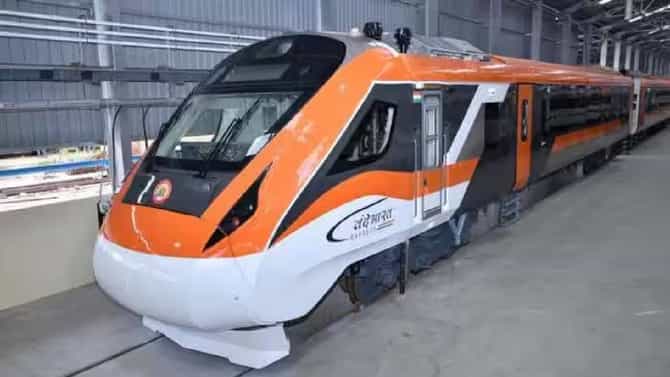 Vande Bharat : थेट पुणे शहरातून वंदे भारत एक्स्प्रेस सुरु होणार, काय आहेत हालचाली