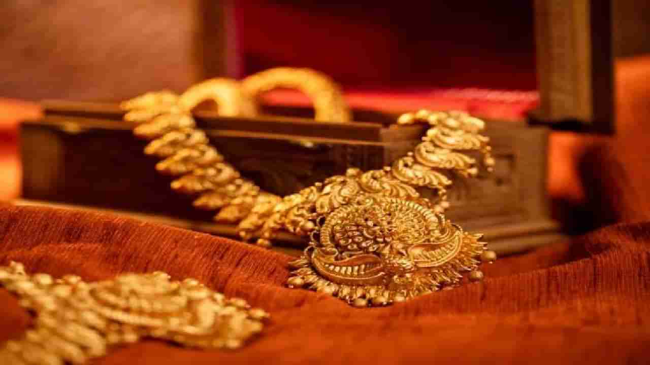 Gold Share : ज्वेलर कंपन्यांचे शेअर्स सूसाट, तुमचं नशीब चमकणार का?