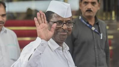 नरहरी झिरवळ म्हणतात, ‘शिवसेना ठाकरे गटाचे आमदार अपात्रच होणार, पण…’