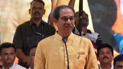 व्हिसी घ्यायला, कंत्राटदारांना भेटायला वेळ होता; आमच्यासाठी वेळ नव्हता का? शिंदे गटाच्या नेत्याचा उद्धव ठाकरे यांना सवाल