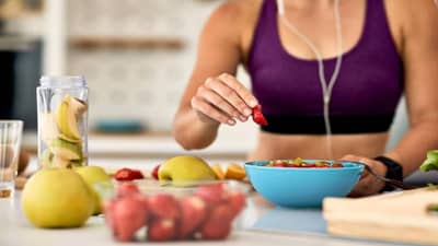 Pre-workout Meal Tips : वर्कआऊट करण्यापूर्वी खा हे पदार्थ, एनर्जी राहील कायम