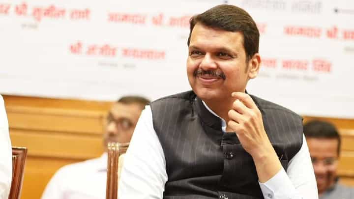 सामनातून हल्लाबोल; फडणवीस यांच्या बेरजेच्या गणितावर बोट; ‘कूटनीती, बेरजेचे राजकारण...’ सामनातून हल्लाबोल; फडणवीस यांच्या बेरजेच्या गणितावर बोट; ‘कूटनीती, बेरजेचे राजकारण...’