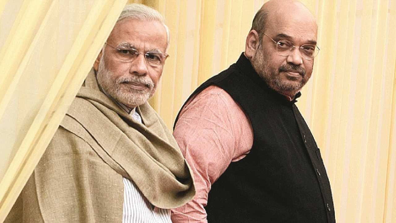 ‘पंतप्रधान मोदी, शाहांच्या मुठीतून सत्तेची वाळू सरकतेय’; सामनातून मोदींवर निशाना