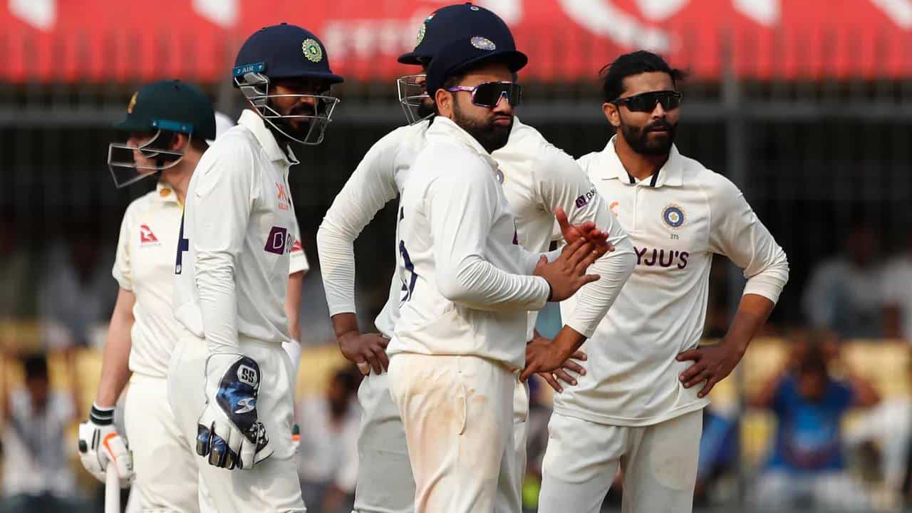 वर्ल्ड टेस्ट चॅम्पियनशिपच्या अंतिम फेरीत टीम इंडियाने दोनदा स्थान मिळवलं आहे. पण जेतेपद मिळवण्यात अपयश आलं आहे. आता वर्ल्ड टेस्ट चॅम्पियनशिप 2023-25 स्पर्धेतील भारताचा प्रवास वेस्ट इंडिज विरुद्धच्या मालिकेतून होणार आहे.