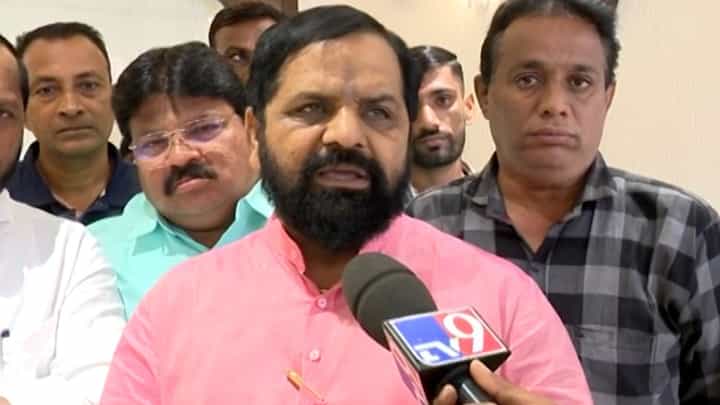रायगडचा पालकमंत्री मीच होणार, भरत गोगावले आपल्या वक्तव्यावर ठाम! रायगडचा पालकमंत्री मीच होणार, भरत गोगावले आपल्या वक्तव्यावर ठाम!