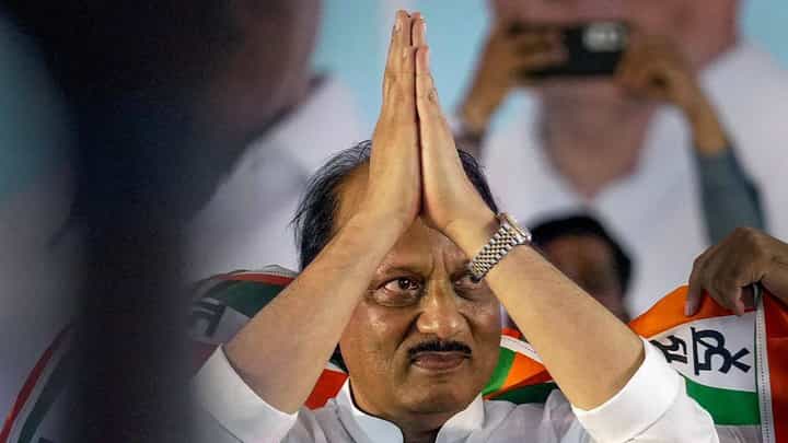 ‘निधी वाटपात दुजाभाव केला जाणार नाही’; अजित पवार याचं मुख्यमंत्र्यांसमोरच स्पष्टीकरण ‘निधी वाटपात दुजाभाव केला जाणार नाही’; अजित पवार याचं मुख्यमंत्र्यांसमोरच स्पष्टीकरण