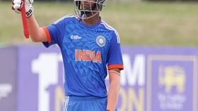 Team India | 20 चौकार 1 षटकार, टीम इंडियाला पहिल्या सामन्यात जिंकण्यात 'यश', कॅप्टनची नाबाद शतकी खेळी Team India | 20 चौकार 1 षटकार, टीम इंडियाला पहिल्या सामन्यात जिंकण्यात 'यश', कॅप्टनची नाबाद शतकी खेळी