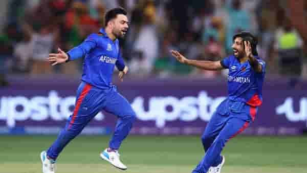Afghanistan Hat trick | अफगाणिस्तान बॉलरची करामत, बांगलादेश विरुद्ध हॅटट्रिक, व्हीडिओ व्हायरल
