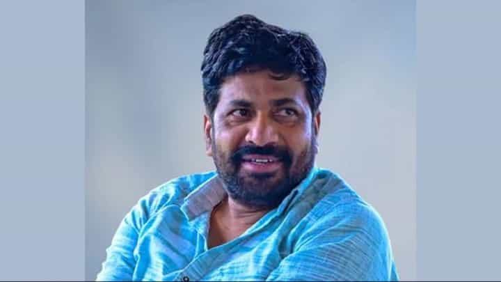 Bachu Kadu : ‘आम्ही उठलो तर सरकार उठेल’, बच्चू कडू यांचा थेट कोणाला इशारा Bachu Kadu : ‘आम्ही उठलो तर सरकार उठेल’, बच्चू कडू यांचा थेट कोणाला इशारा